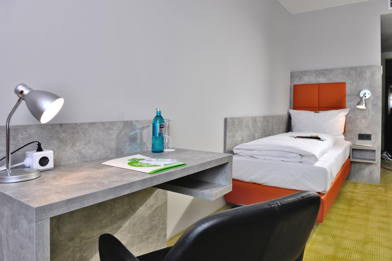Sleepysleepy Hotel Giessen Linden  Ngoại thất bức ảnh