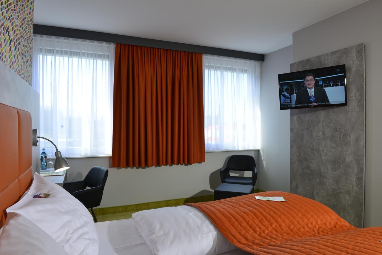Sleepysleepy Hotel Giessen Linden  Ngoại thất bức ảnh
