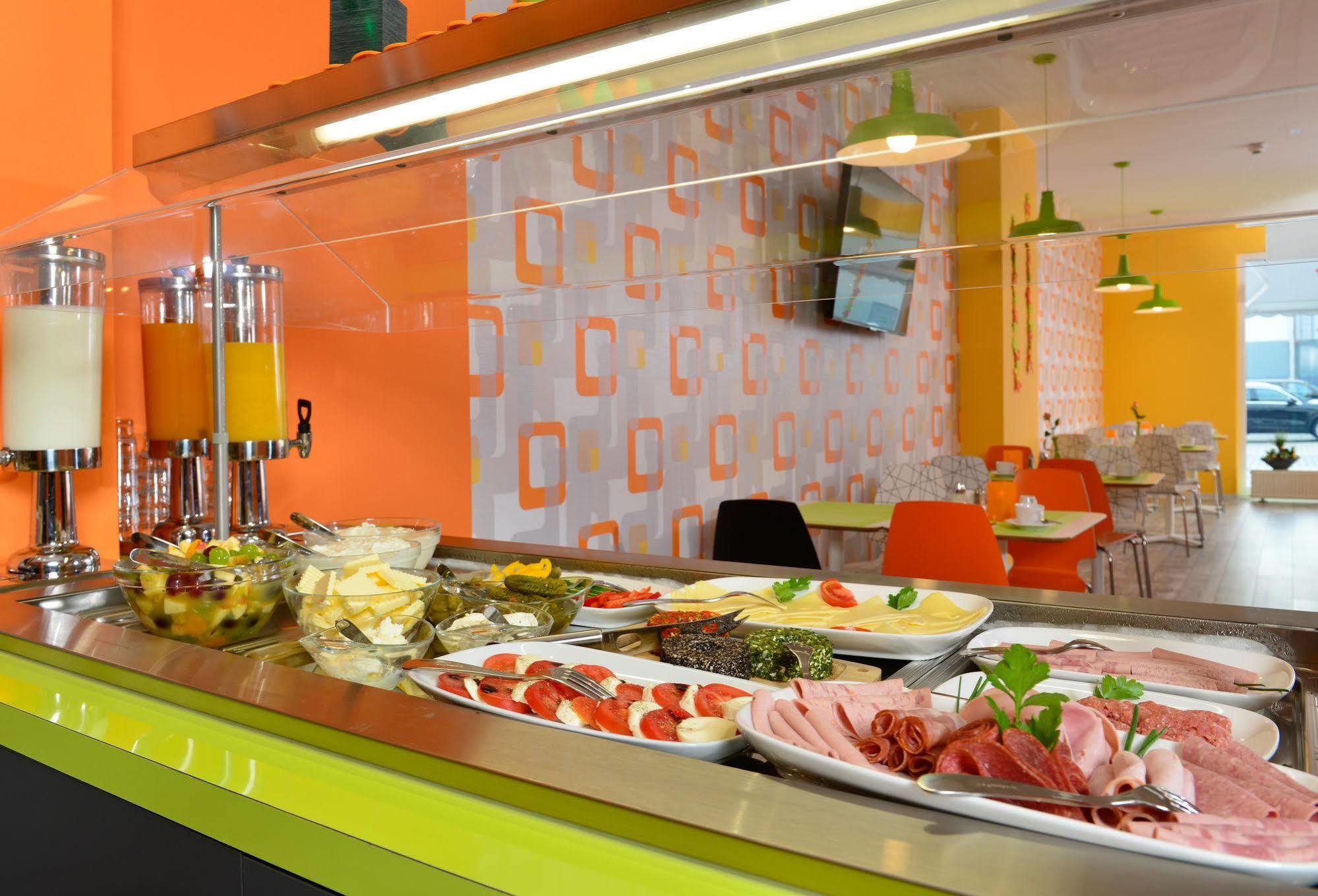 Sleepysleepy Hotel Giessen Linden  Ngoại thất bức ảnh