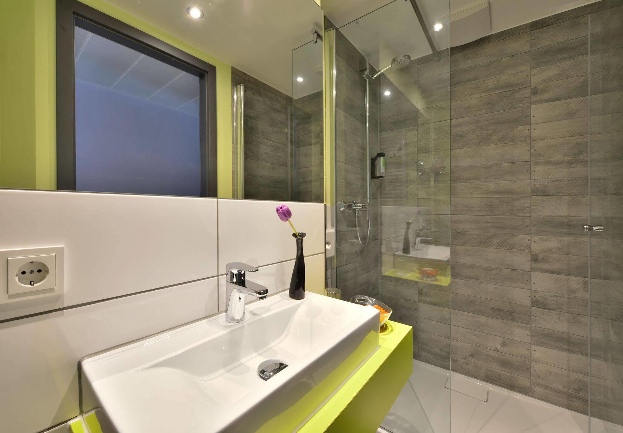 Sleepysleepy Hotel Giessen Linden  Ngoại thất bức ảnh