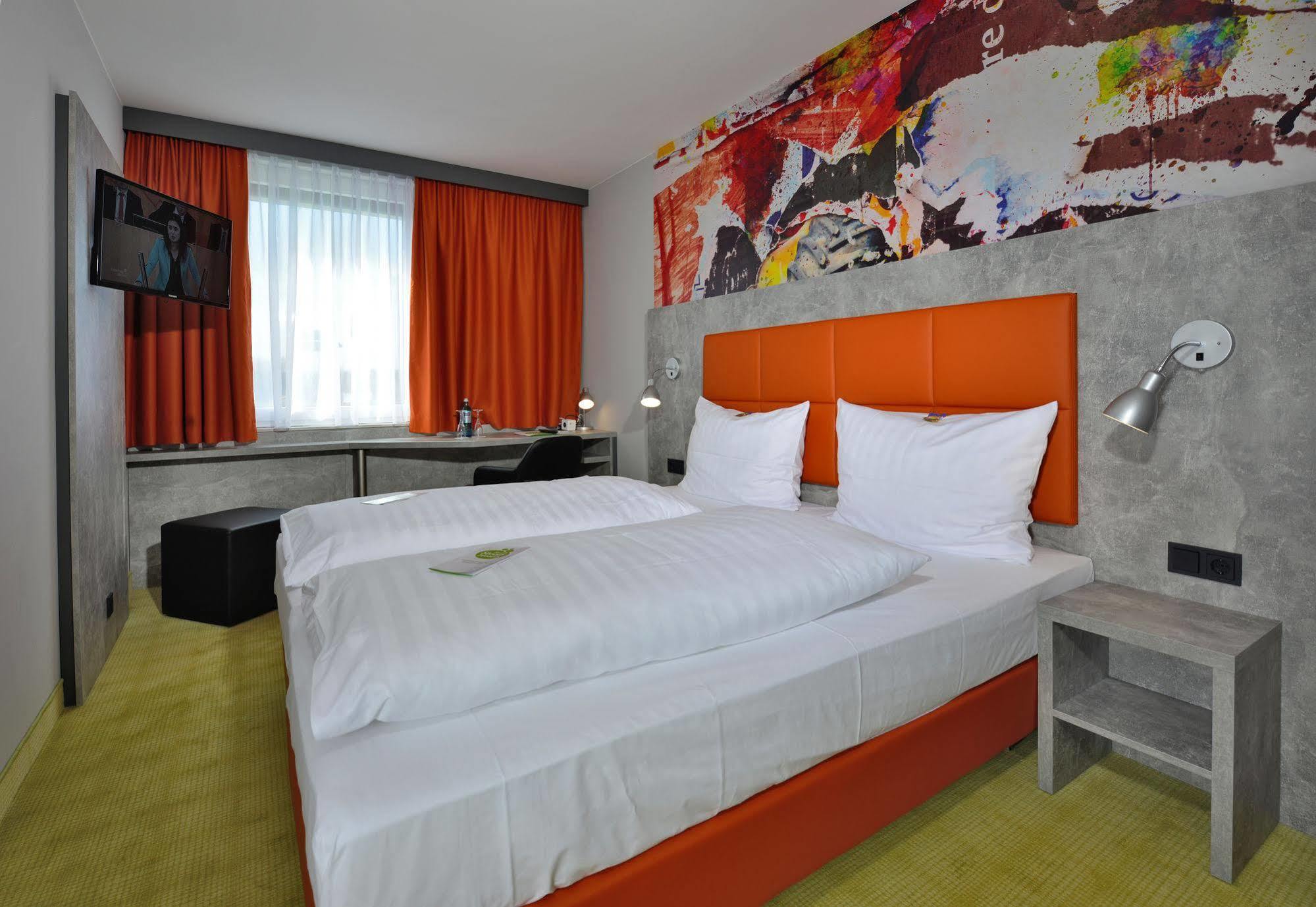 Sleepysleepy Hotel Giessen Linden  Ngoại thất bức ảnh