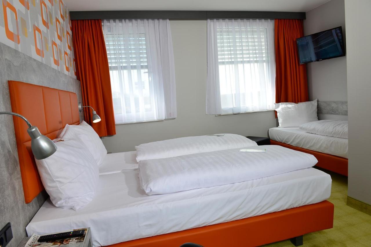 Sleepysleepy Hotel Giessen Linden  Ngoại thất bức ảnh